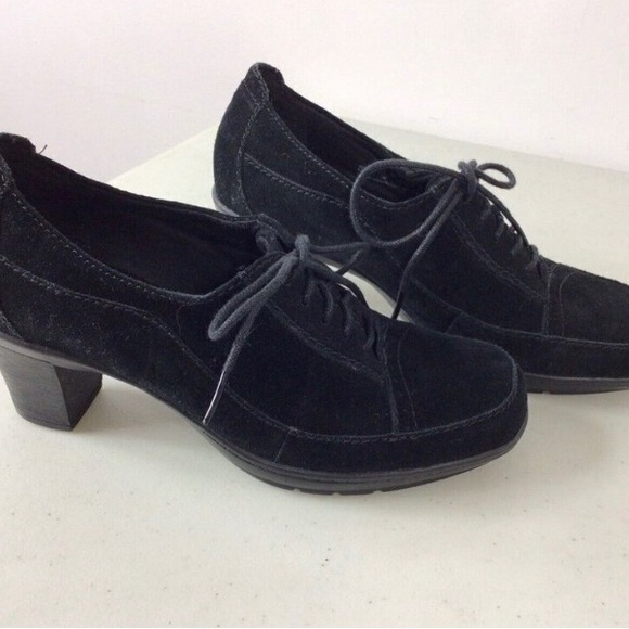 Clarks Suede Shoes Heels Womens 7 - Picture 3 of 8